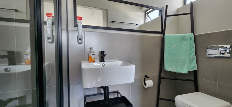 To Let 1 Bedroom Property for Rent in Haasendal Western Cape